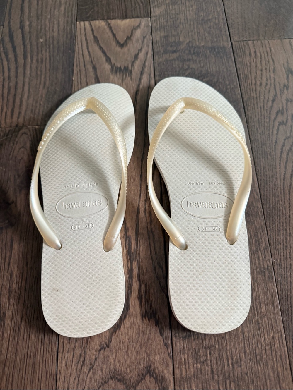 Havaianas Women’s Slim Sandals in white